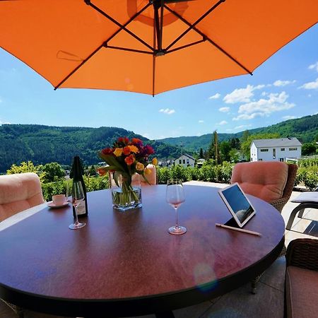 Neu - Premium-Ferienhaus Mosel-Sonne Трабен-Трарбах Екстериор снимка