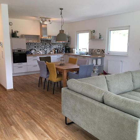 Neu - Premium-Ferienhaus Mosel-Sonne Трабен-Трарбах Екстериор снимка